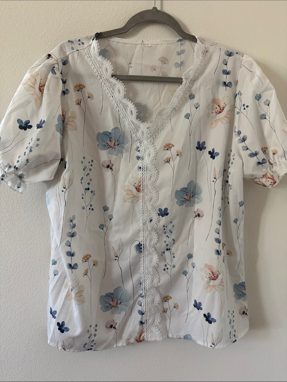 Floral Lace-Trim Puff Sleeve Blouse - White with Blue Floral